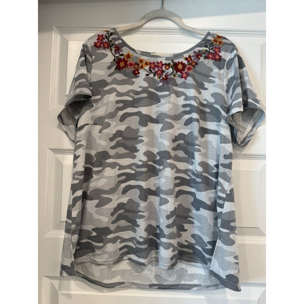 Savanna Jane Women's 1X Top Camo With Embroidered Flowers on Neckline